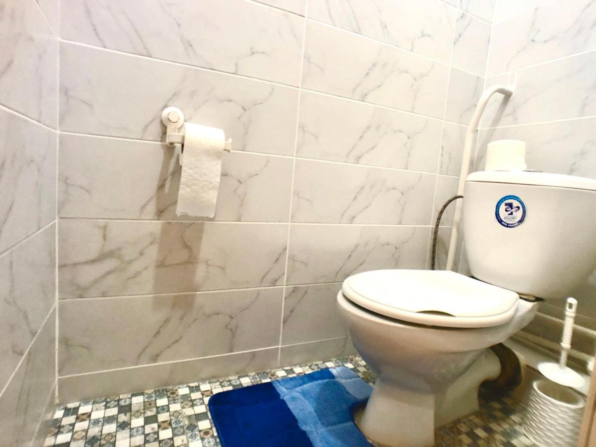 Cozy Three-Room Apartment With Mountain View 알마티 외부 사진