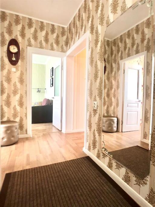 Cozy Three-Room Apartment With Mountain View 알마티 외부 사진