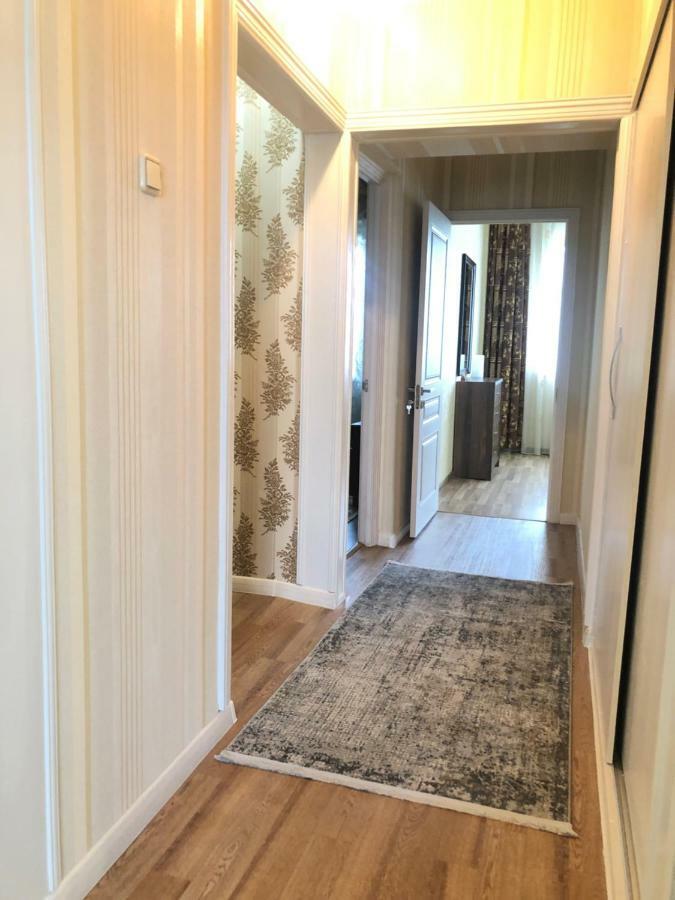Cozy Three-Room Apartment With Mountain View 알마티 외부 사진