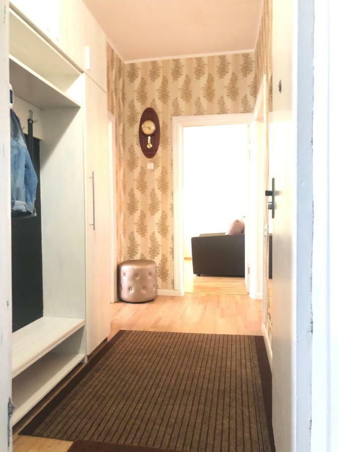 Cozy Three-Room Apartment With Mountain View 알마티 외부 사진